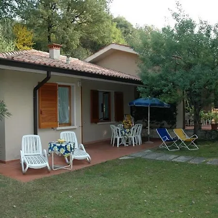 Sleeps 6 With Pool And Wifi