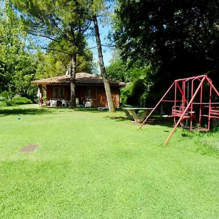 Sleeps 6 With Pool And Wifi